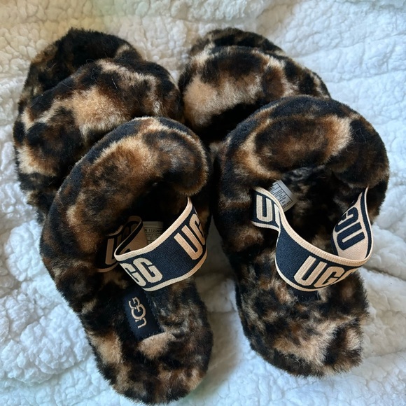 UGG fluff yeah slides, size 7, NWOT - Picture 2 of 4